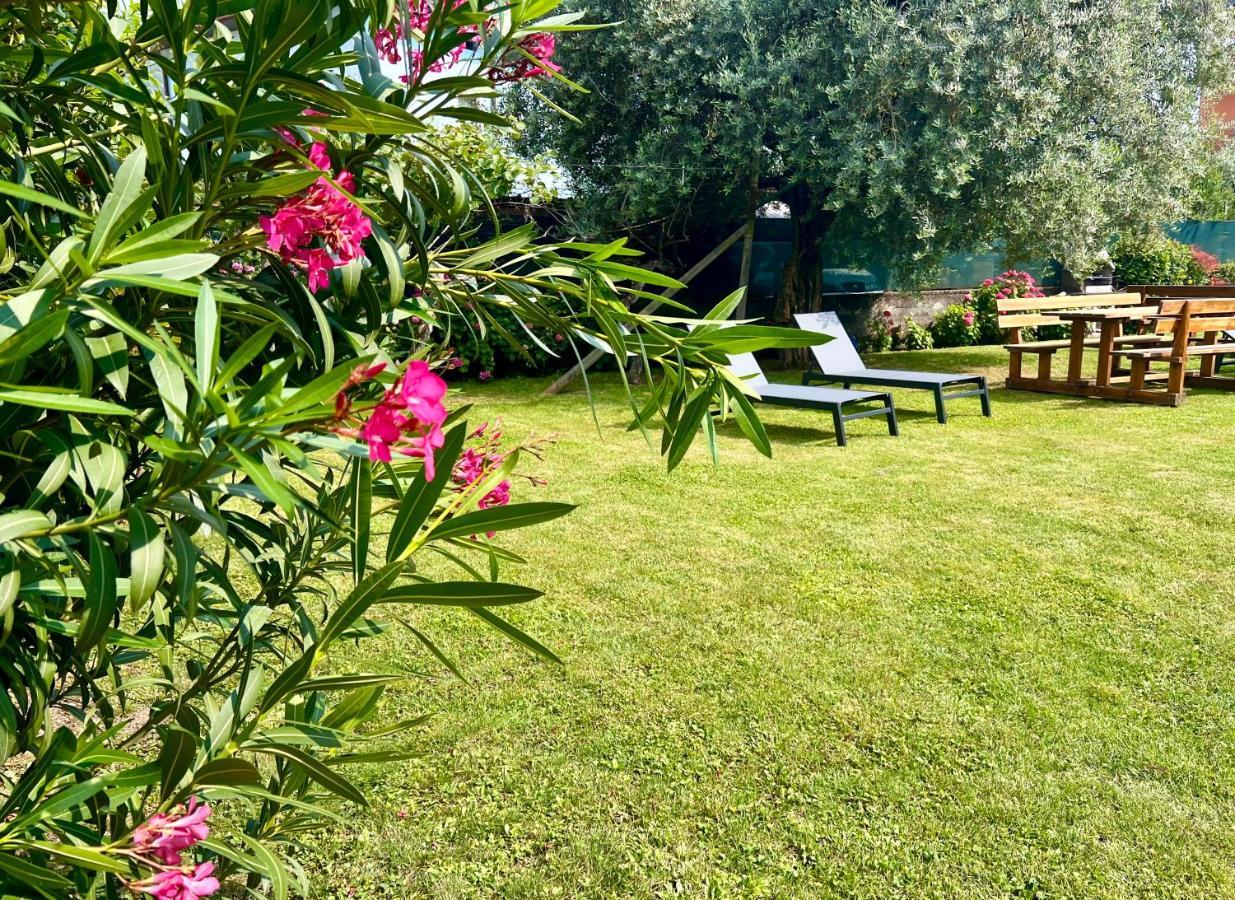 Villa Verde Riva del Garda Exterior foto